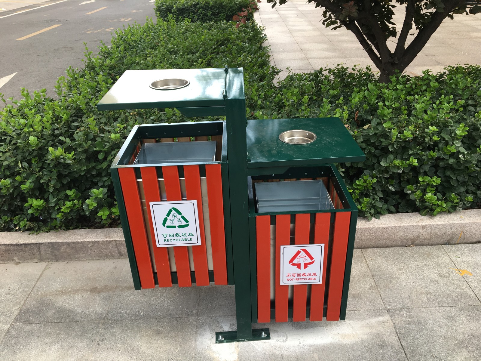 戶(hù)外分類(lèi)鋼木垃圾桶YTD07